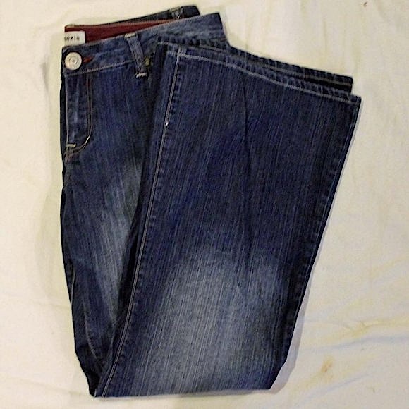 Venezia Denim - Venezia Distressed Embroidered Cotton Blend Blue Jeans Size 18